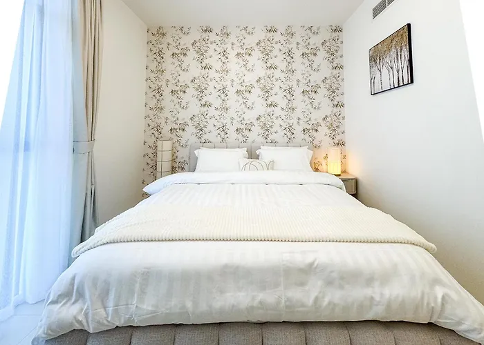 Stay In First Class At Downtown By 2Nd Best Home, Dubai - 2Br - Burj Khalifa View