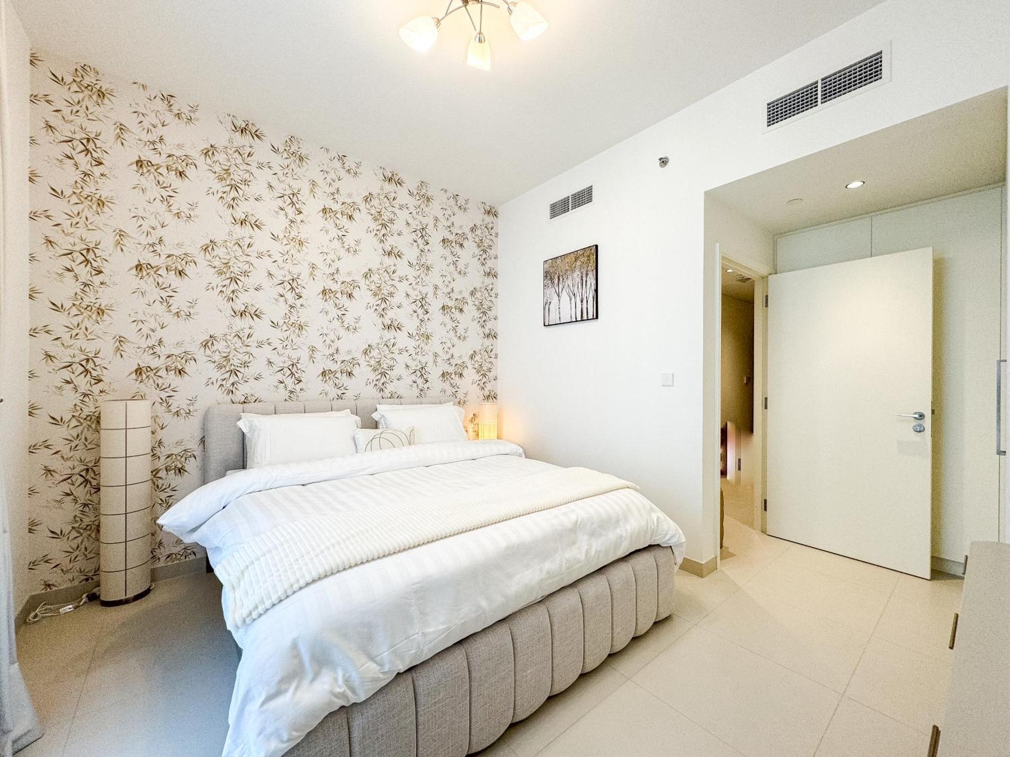 Apartment In First Class At Downtown By 2nd Home, - 2br - Burj Khalifa View Dubai